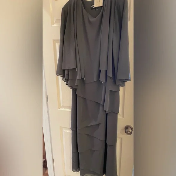 Alex Evenings Mother of the Bride/Groom dress - size 22W